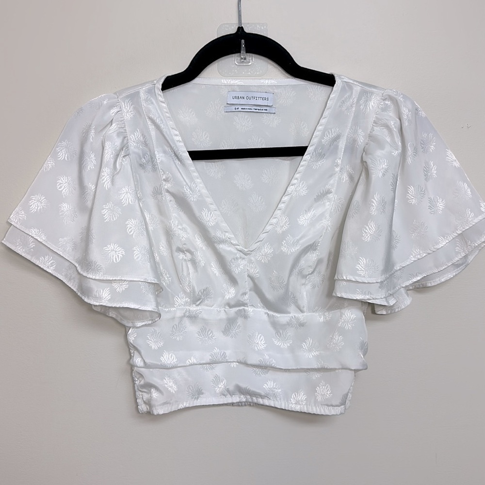 Urban Outfitters Webster Jacquard Flutter‎ Sleeve Top White Small - Picture 4 of 7